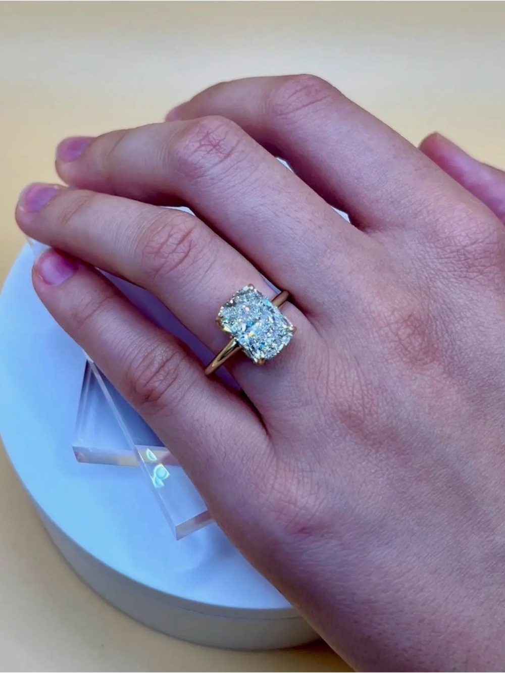 18k Yellow Gold 3ct diamond Ring - Picture 3 of 6